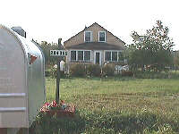 6mailbox.jpg (7049 bytes)